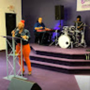 Meet your Posher, Ayana